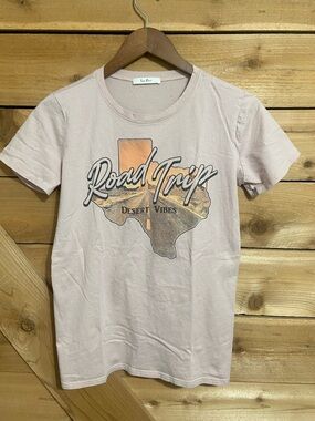 Tres Bien Road Trip Desert Vibes Pink Graphic Tee